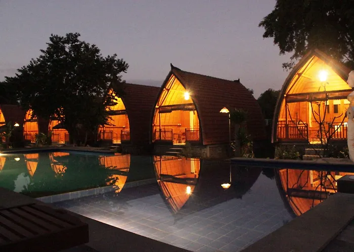 ホリデーパーク Kubu Padi Wooden House ペムテラン