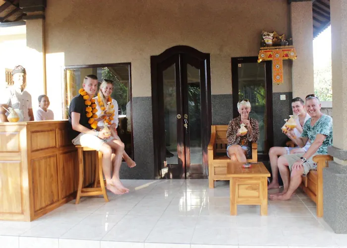 Kubu Padi Wooden House ホリデーパーク