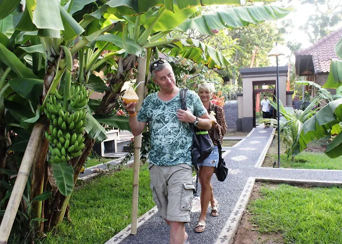 Kubu Padi Wooden House 2*