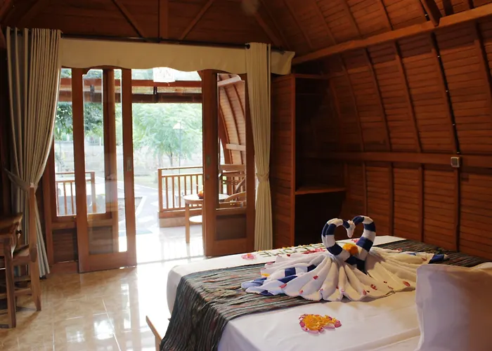 ホリデーパーク Kubu Padi Wooden House ペムテラン