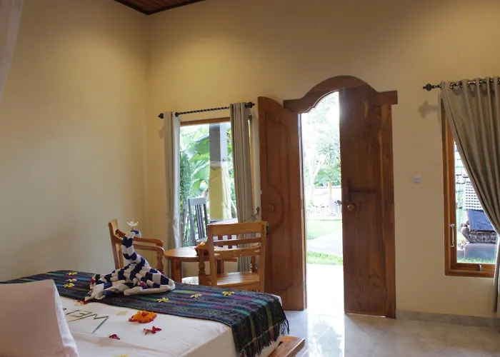 Kubu Padi Wooden House Village de vacances