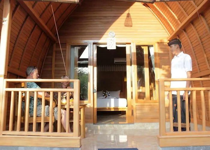 ホリデーパーク Kubu Padi Wooden House