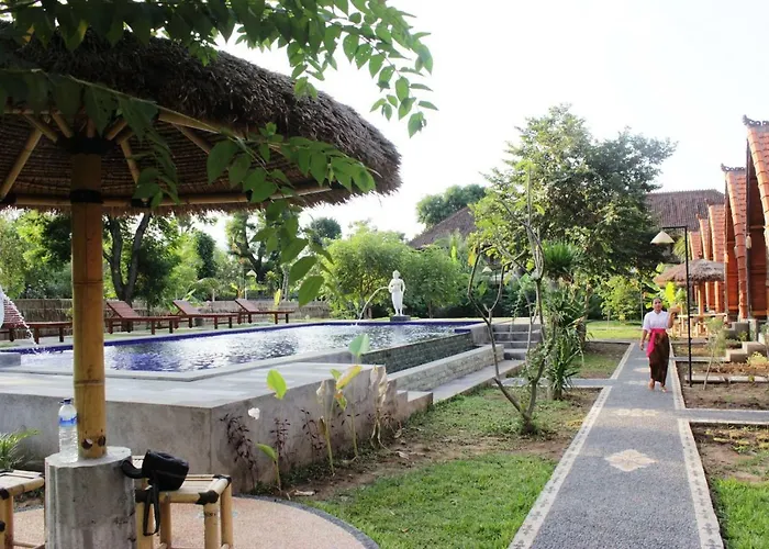 Kubu Padi Wooden House ホリデーパーク