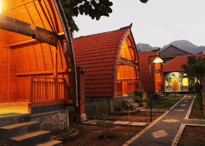 Kubu Padi Wooden House منتزه العطل 2*