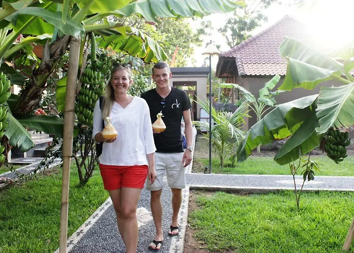 Kubu Padi Wooden House ホリデーパーク