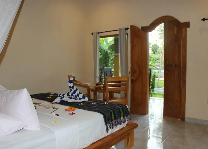 Kubu Padi Wooden House ホリデーパーク 2*